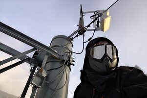 Montáž osvetlenia lyžiarskeho vleku